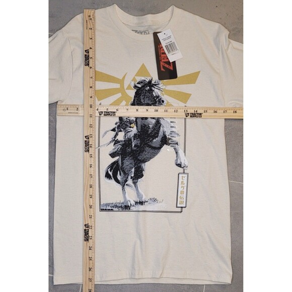Legend of Zelda Hyrule Shirt Long Sleeve 2022 Geeknet Nintendo   Small - NWT - Picture 8 of 9